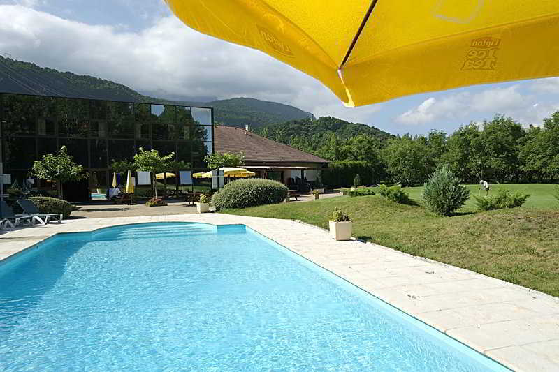 Golf Hôtel Grenoble Charmeil Saint-Quentin-sur-Isère Exterior foto